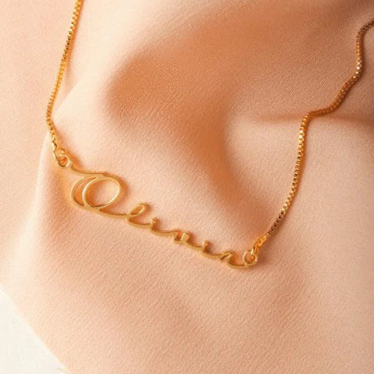 SIGNATURE STYLE NAME NECKLACE GOLD PLATED