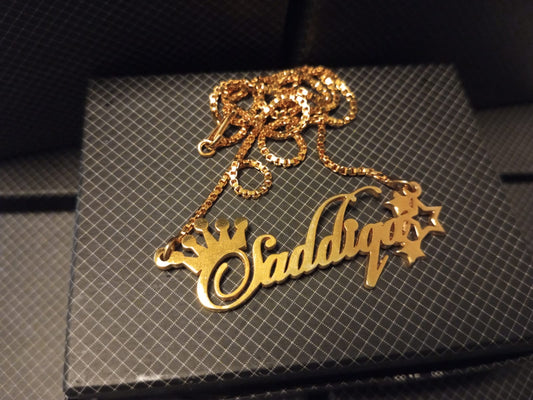 Star with crown necklace